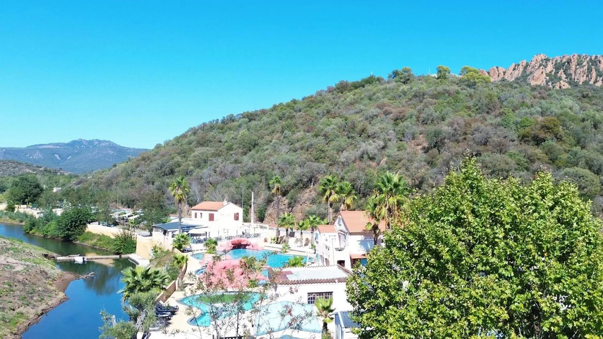 Camping Vallee Du Paradis Saint-Raphaël フランス