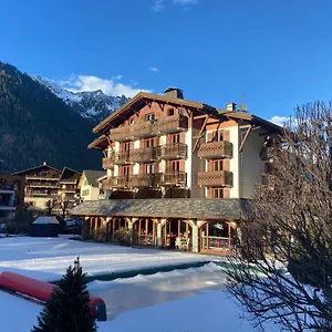 Hotel Oustalet