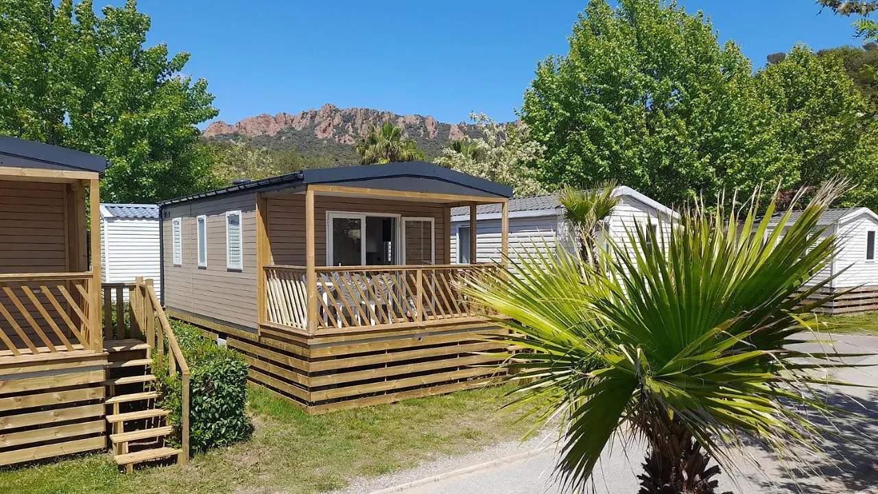 Camping Vallee Du Paradis Saint-Raphaël Francie